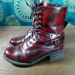 Taos crave women's dark cherry boots size 9 1/2